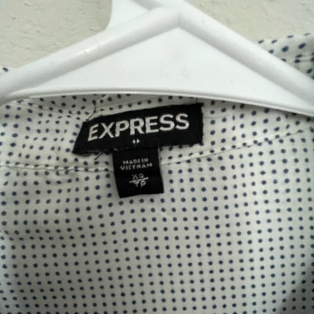 Express full button up long sleeve - Picture 3 of 3
